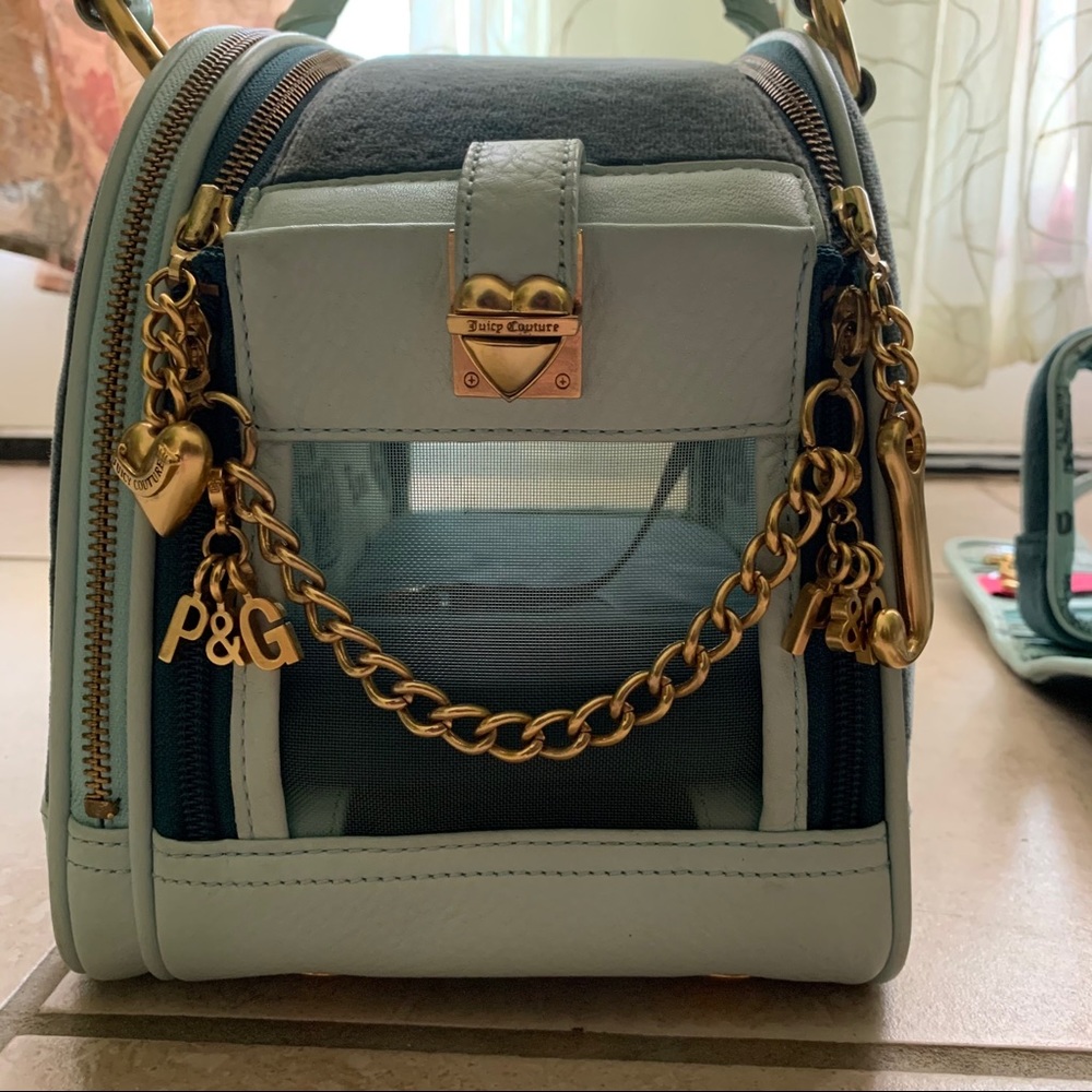 🚫SOLD🚫 Juicy Couture Pet Carrier - Picture 6 of 9